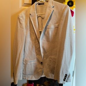 Men’s small suit jacket. Cotton like material.